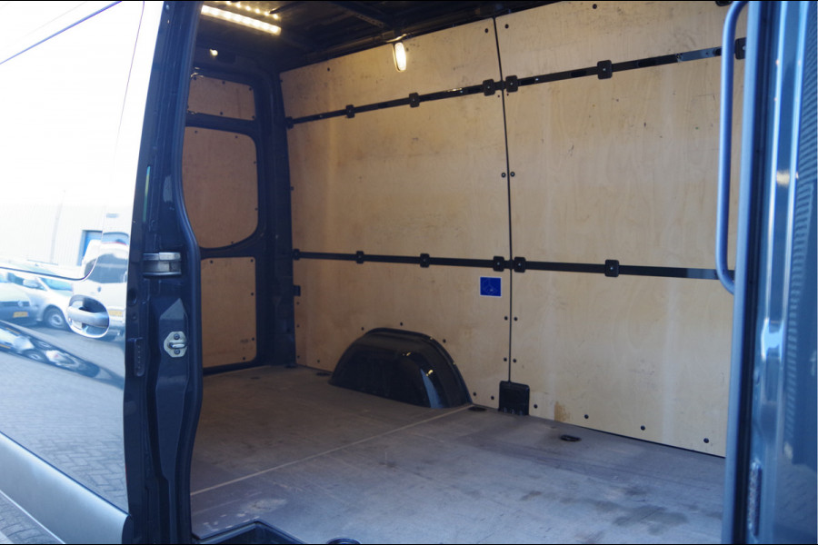 Mercedes-Benz Sprinter 317 1.9 CDI L2H2 AUT. LED, 3.5T TREKHAAK, ADAPT. CRUISE, STANDKACHEL, CAMERA, NAVI, CLIMA, PARKEERSENSOREN