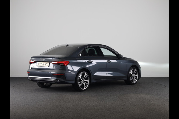 Audi A3 Limousine 30 TFSI Pro Line 110pk S-tronic | Stoelverwarming | 18 inch Lichtmetalen velgen | Cruise controle | Navigatie via App