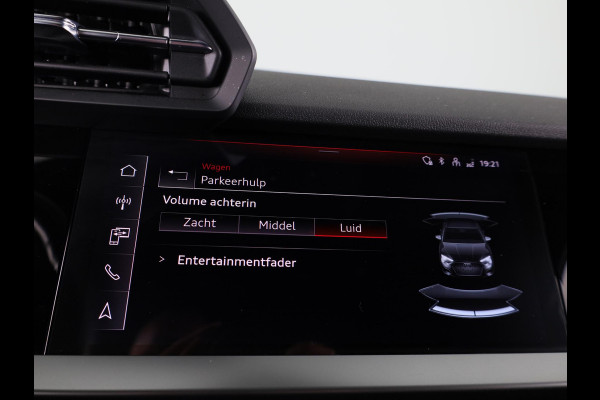 Audi A3 Limousine 30 TFSI Pro Line 110pk S-tronic | Stoelverwarming | 18 inch Lichtmetalen velgen | Cruise controle | Navigatie via App