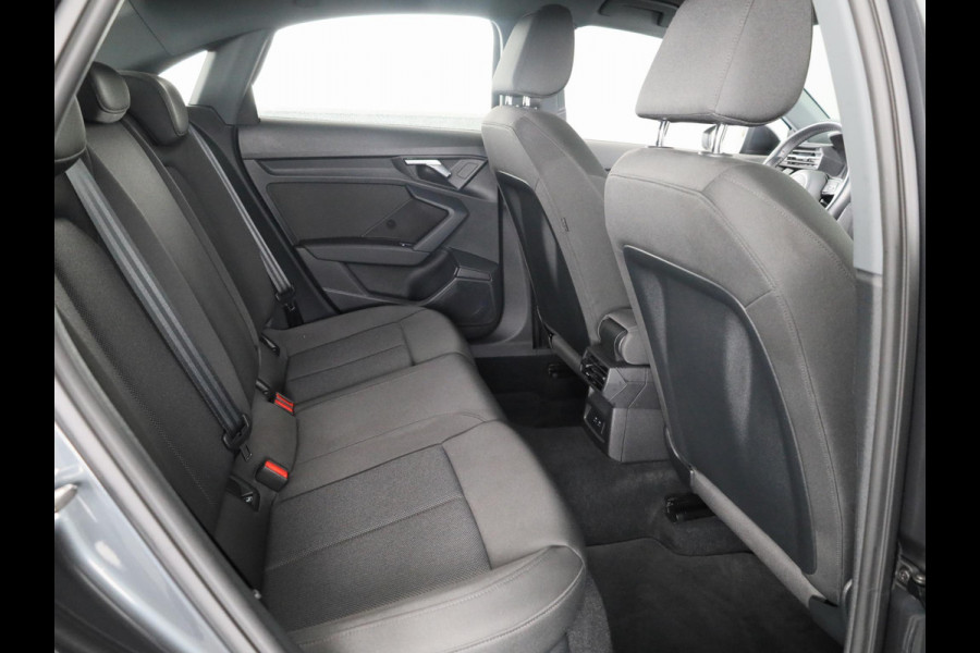 Audi A3 Limousine 30 TFSI Pro Line 110pk S-tronic | Stoelverwarming | 18 inch Lichtmetalen velgen | Cruise controle | Navigatie via App