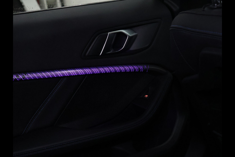 BMW 2 Serie Gran Coupé 218i M-Sport [SCHUIFKANTELDAK, APPLE CARPLAY, ANDROID, CAMERA, PDC V+A, VOL LEDER, CRUISE, CLIMATE, NIEUWSTAAT]