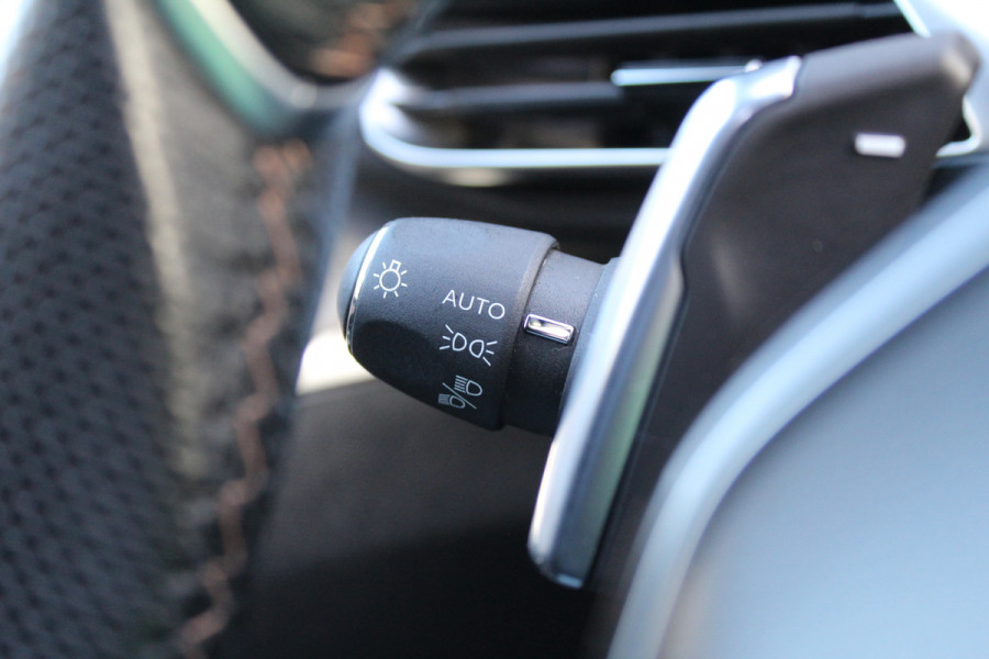 Peugeot 5008 1.2 PureTech GT 7p | Automaat | Trekhaak | Camera | BLIS |