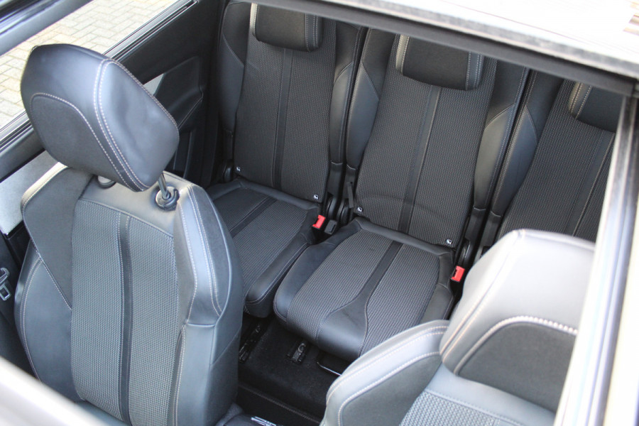 Peugeot 5008 1.2 PureTech GT 7p | Automaat | Trekhaak | Camera | BLIS |