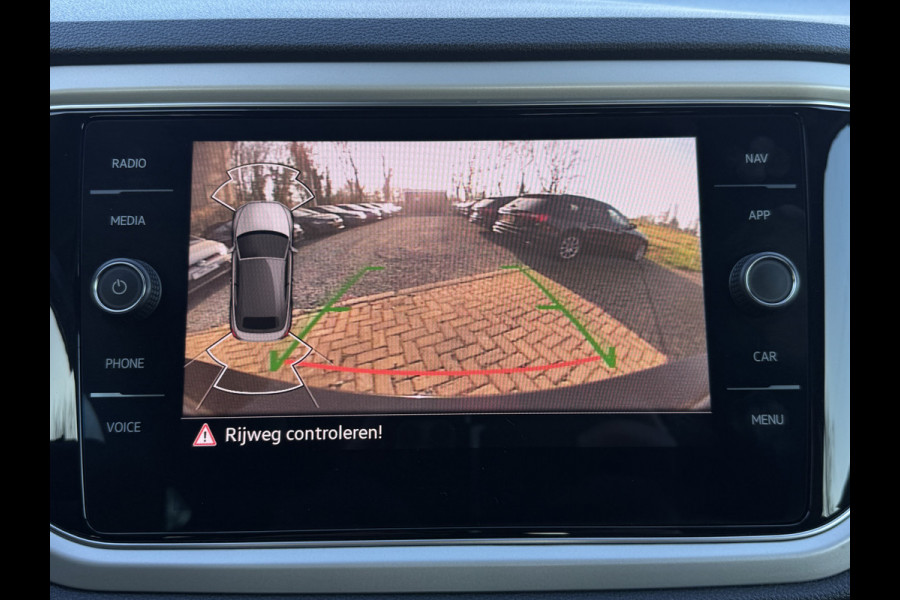 Volkswagen T-Roc Cabrio 1.5 TSI 150PK STYLE SPORT ST/STOELVERW TREKHAAK/NAVI/VIRTUAL/LEDER