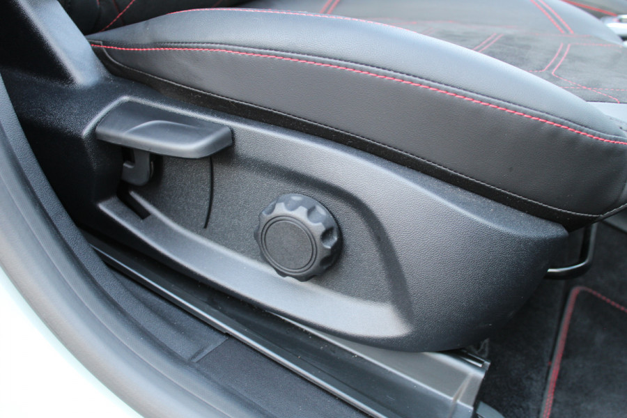 Ford Puma 1.0 EcoBoost Hybrid 125PK ST-Line X | Adaptieve Cruise | Panoramadak | 360 Camera | BLIS | B&O