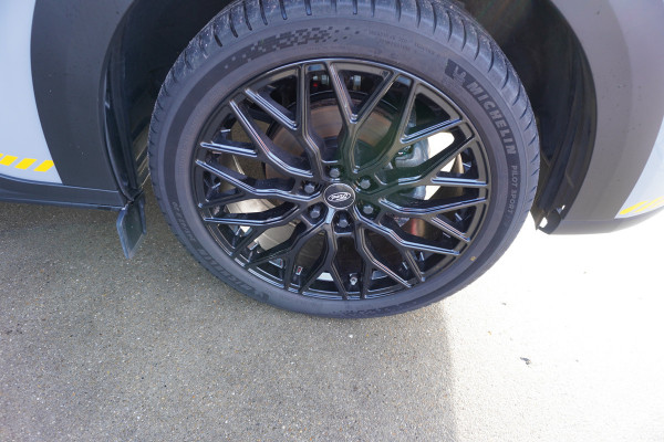 Ford Transit Custom 320L 2.0 TDCI 136PK L2H1 Trail DubbelCabine Schuifdeur L/R Nr. V090 | Airco | Adap | Navi| Camera | Blis |20 Inch Lm velgen DEMO