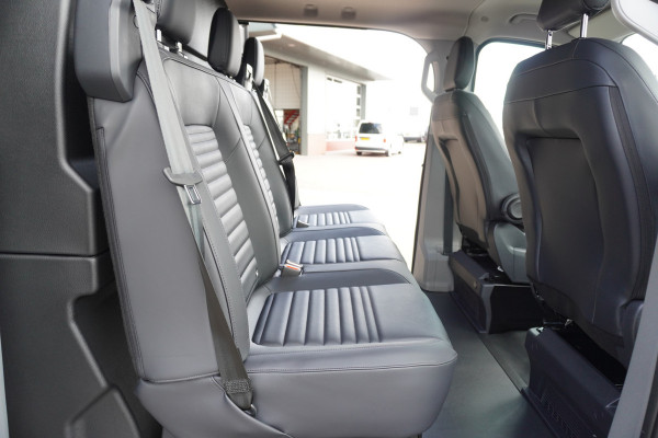 Ford Transit Custom 320L 2.0 TDCI 136PK L2H1 Trail DubbelCabine Schuifdeur L/R Nr. V090 | Airco | Adap | Navi| Camera | Blis |20 Inch Lm velgen DEMO