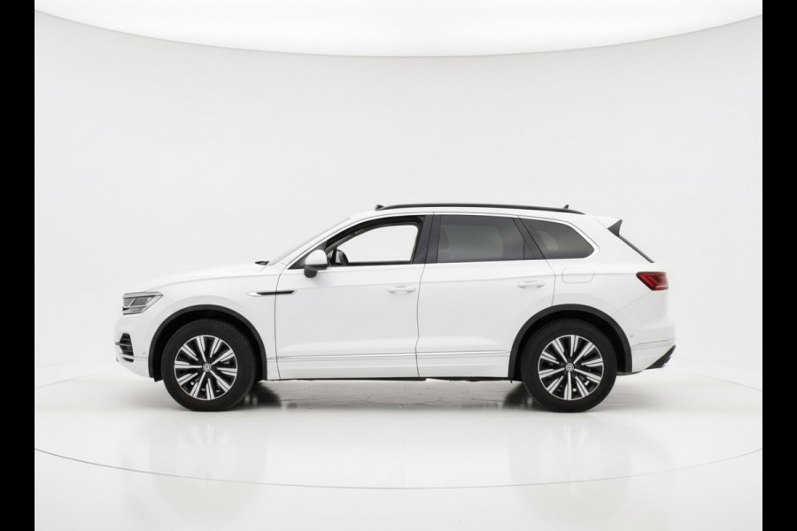 Volkswagen Touareg 3.0 TSi eHybrid ATMOSPHERE 4MOTION TREKHAAK/HEAD-UP/PANORAMADAK