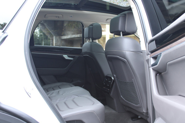 Volkswagen Touareg 3.0 TSi eHybrid ATMOSPHERE 4MOTION TREKHAAK/HEAD-UP/PANORAMADAK