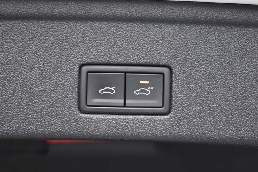 Volkswagen Touareg 3.0 TSi eHybrid ATMOSPHERE 4MOTION TREKHAAK/HEAD-UP/PANORAMADAK