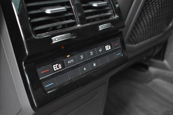 Volkswagen Touareg 3.0 TSi eHybrid ATMOSPHERE 4MOTION TREKHAAK/HEAD-UP/PANORAMADAK