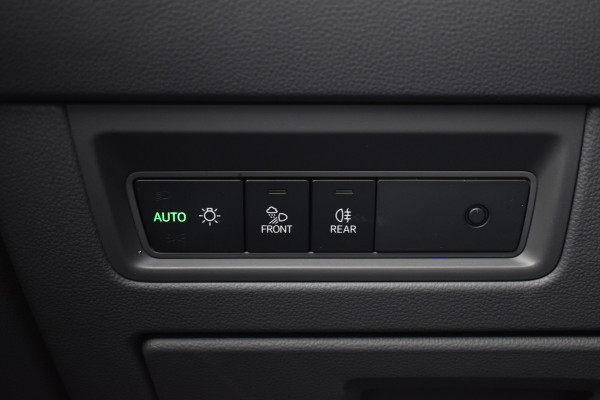 Volkswagen Touareg 3.0 TSi eHybrid ATMOSPHERE 4MOTION TREKHAAK/HEAD-UP/PANORAMADAK