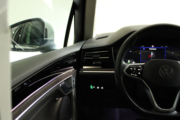 Volkswagen Touareg 3.0 TSi eHybrid ATMOSPHERE 4MOTION TREKHAAK/HEAD-UP/PANORAMADAK