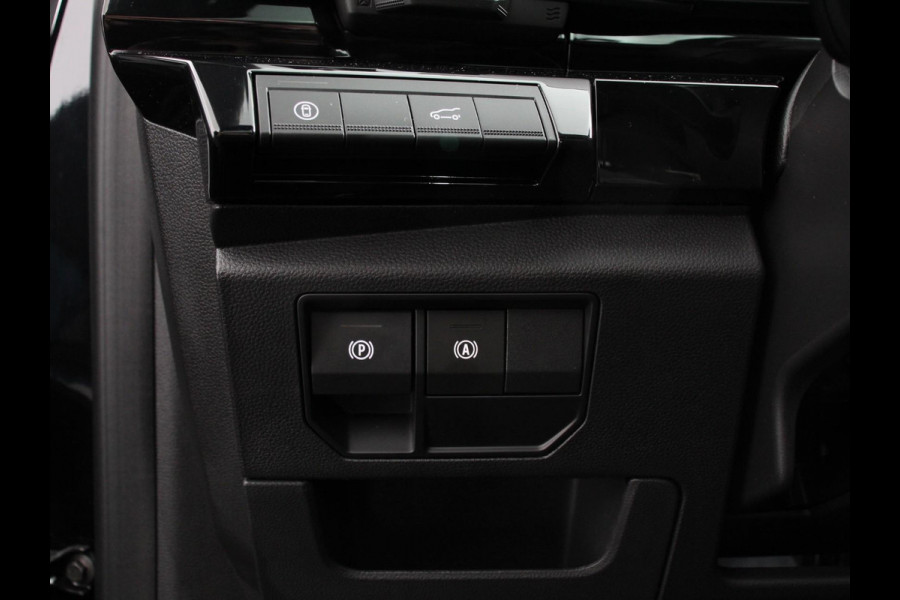 Renault Austral 1.3 mild hybrid 160 X-Tronic Demo! | Climate control | Cruise Control adaptief | Panorama dak | LED | Navigatie Sfeerverlichting Elektrische achterklep Stoel + stuurverwarming | 360* camera | Premium audio Arkamys