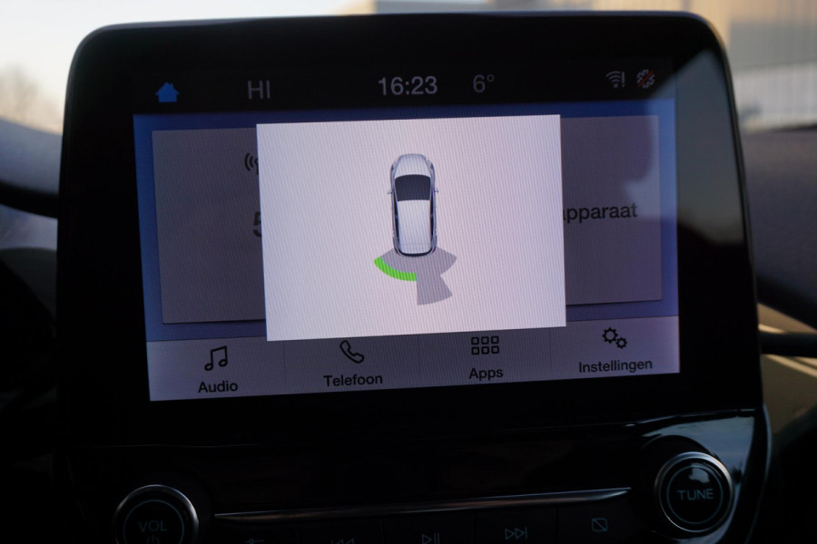 Ford Fiesta 1.0 EcoB.95PK Titanium Navigatie via AppleCarplay/ Parkeersensoren/December 2020.