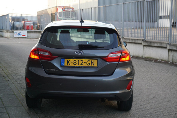 Ford Fiesta 1.0 EcoB.95PK Titanium Navigatie via AppleCarplay/ Parkeersensoren/December 2020.