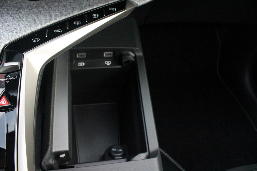 Peugeot 5008 1.6 plug-in Hybrid 195PK GT EXCLUSIVE 7 PERSOONS | PANORAMISCH SCHUIF/KANTEL DAK | FOCAL AUDIO SYSTEM | TREKHAAK MET AFNEEMBARE KOGEL | ELEKTRISCH BEDIENBARE VOORSTOELEN MET GEHEUGEN/MASSAGE FUNCTIE | STOEL/STUUR VERWARMING | NAVIGATIE | DRAADLOZE APPLE CARPLAY/ANDROID AUTO | FULL LED MATRIX KOPLAMPEN | 19" LICHTMETALEN VELGEN | ELEKTRISCH BEDIENBARE ACHTERKLEP | SFEER VERLICHTING | 360° CAMERA | DODEHOEK DETECTIE | KEYLESS ENTRY/START | 7,4KW ONBOARD CHARGER |