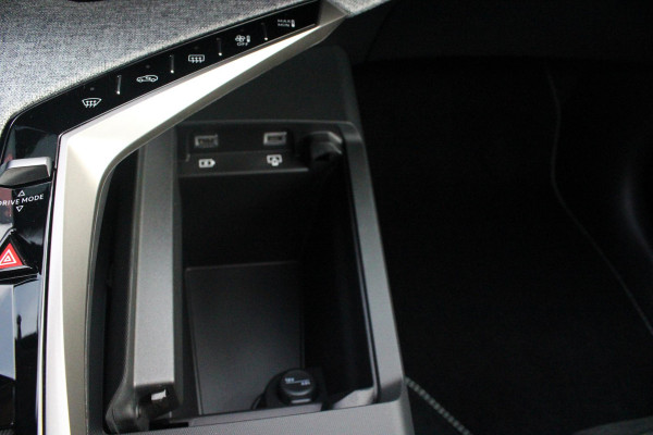 Peugeot 5008 1.6 plug-in Hybrid 195PK GT EXCLUSIVE 7 PERSOONS | PANORAMISCH SCHUIF/KANTEL DAK | FOCAL AUDIO SYSTEM | TREKHAAK MET AFNEEMBARE KOGEL | ELEKTRISCH BEDIENBARE VOORSTOELEN MET GEHEUGEN/MASSAGE FUNCTIE | STOEL/STUUR VERWARMING | NAVIGATIE | DRAADLOZE APPLE CARPLAY/ANDROID AUTO | FULL LED MATRIX KOPLAMPEN | 19" LICHTMETALEN VELGEN | ELEKTRISCH BEDIENBARE ACHTERKLEP | SFEER VERLICHTING | 360° CAMERA | DODEHOEK DETECTIE | KEYLESS ENTRY/START | 7,4KW ONBOARD CHARGER |