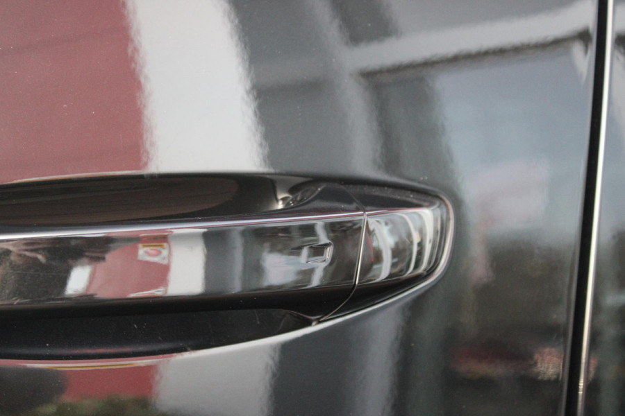 Peugeot 5008 1.6 plug-in Hybrid 195PK GT EXCLUSIVE 7 PERSOONS | PANORAMISCH SCHUIF/KANTEL DAK | FOCAL AUDIO SYSTEM | TREKHAAK MET AFNEEMBARE KOGEL | ELEKTRISCH BEDIENBARE VOORSTOELEN MET GEHEUGEN/MASSAGE FUNCTIE | STOEL/STUUR VERWARMING | NAVIGATIE | DRAADLOZE APPLE CARPLAY/ANDROID AUTO | FULL LED MATRIX KOPLAMPEN | 19" LICHTMETALEN VELGEN | ELEKTRISCH BEDIENBARE ACHTERKLEP | SFEER VERLICHTING | 360° CAMERA | DODEHOEK DETECTIE | KEYLESS ENTRY/START | 7,4KW ONBOARD CHARGER |