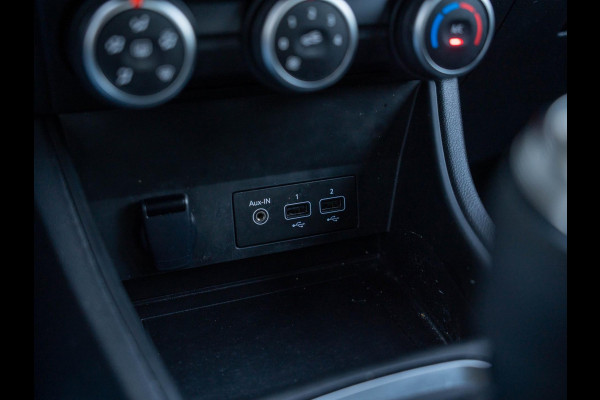 Renault Captur 1.0 TCe 90 Evolution / Keyless / Cruise / DAB+ / Carplay / Navi