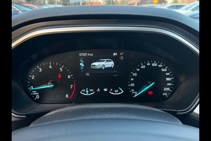 Ford FOCUS Wagon 1.0 EcoBoost TREND EDITION BUSINESS TREKHAAK/NAVI/CARPLAY