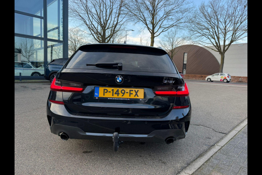 BMW 3 Serie Touring 318i High Executive Edition M Sport | Afneembare trekhaak | Stoelverwarming | Origineel Nederlands geleverd (NAP) | Rijklaar geleverd incl. 12 maanden BOVAG-garantie