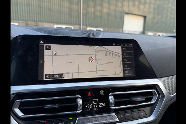 BMW 3 Serie Touring 318i High Executive Edition M Sport | Afneembare trekhaak | Stoelverwarming | Origineel Nederlands geleverd (NAP) | Rijklaar geleverd incl. 12 maanden BOVAG-garantie