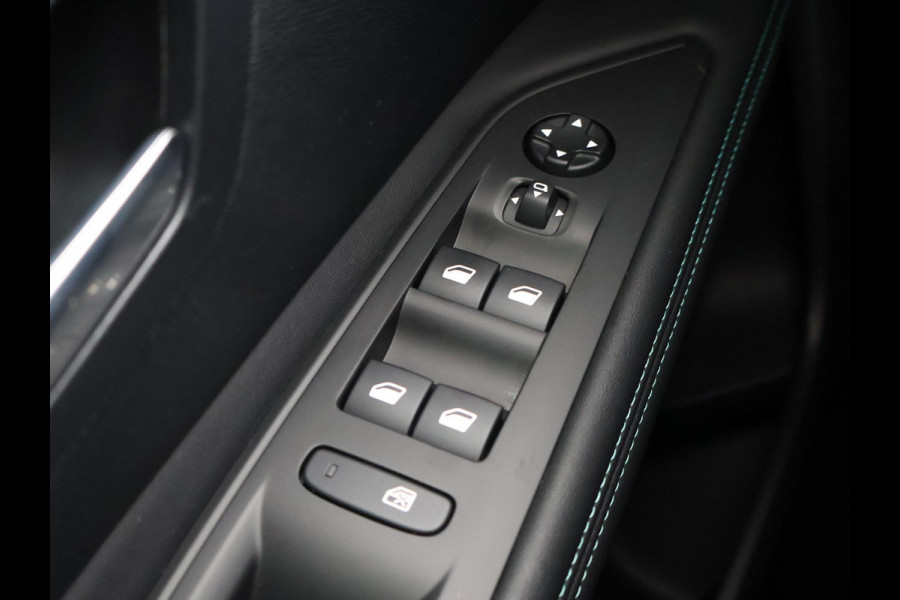 Peugeot 3008 1.6 HYbrid 225 PK PHEV ALLURE PACK + 19 INCH | ADAPTIVE CRUISE | CAMERA | NAVIGATIE | CARPLAY