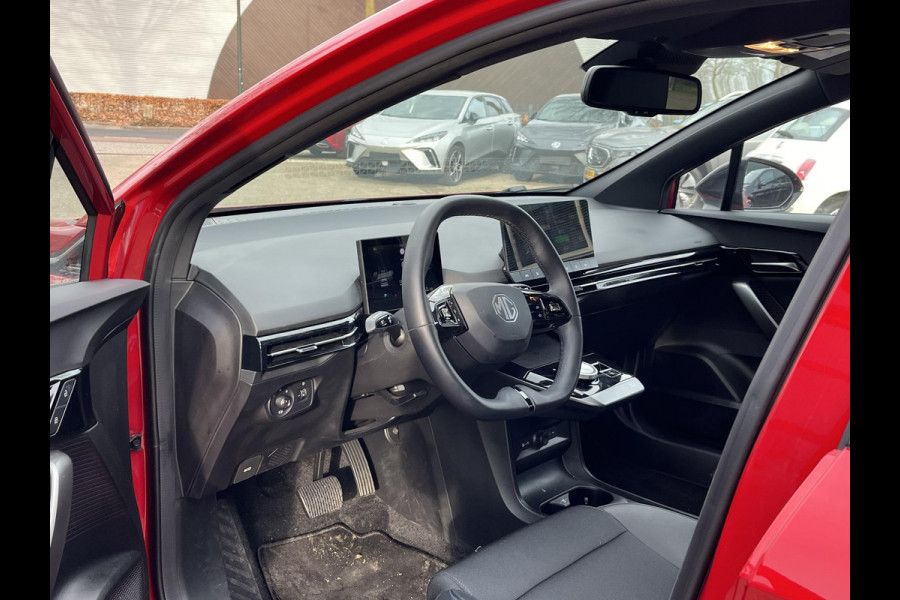 MG Mg4 electric 64 kWh Luxury LONG RANGE | SOH 98%|15.000KM! | DEALER ONDERHOUDEN| 7 JAAR GARANTIE BIJ MG| SUPER COMPLETE AUTO| RONDOMZICHT CAMERA| STOEL+ STUUR VERWARMING| DODE HOEK