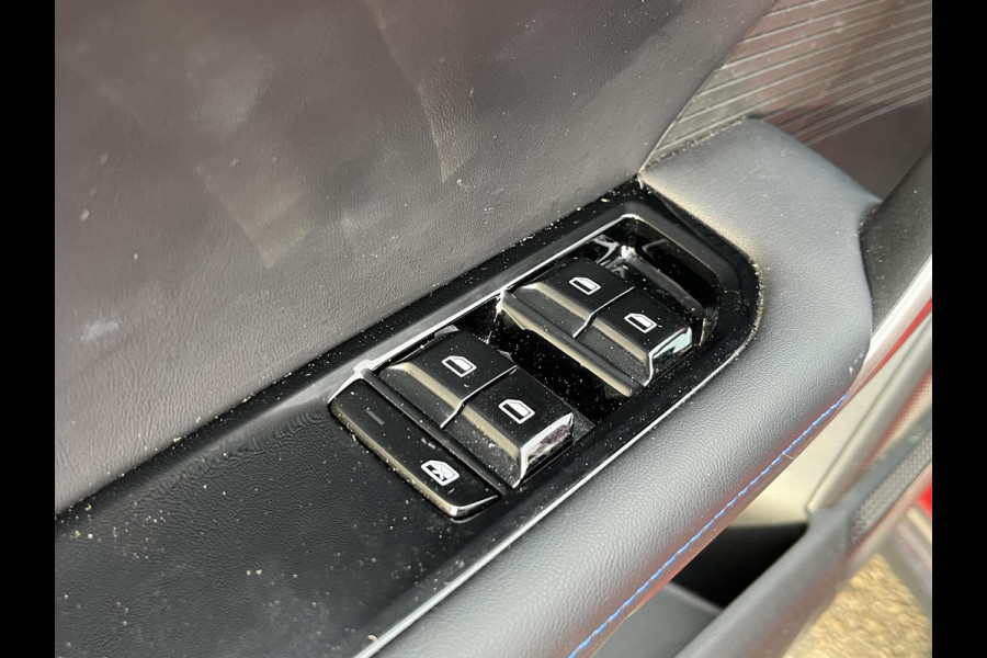 MG Mg4 electric 64 kWh Luxury LONG RANGE | SOH 98%|15.000KM! | DEALER ONDERHOUDEN| 7 JAAR GARANTIE BIJ MG| SUPER COMPLETE AUTO| RONDOMZICHT CAMERA| STOEL+ STUUR VERWARMING| DODE HOEK