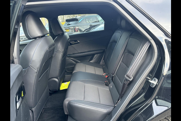 MG MG4 64 kWh Luxury LONG RANGE | SOH 97%|18.000KM! | DEALER ONDERHOUDEN| 7 JAAR GARANTIE BIJ MG| SUPER COMPLETE AUTO| RONDOMZICHT CAMERA| STOEL+ STUUR VERWARMING| DODE HOEK