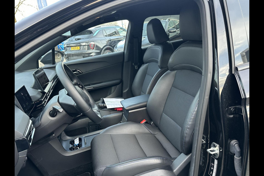 MG MG4 64 kWh Luxury LONG RANGE | SOH 97%|18.000KM! | DEALER ONDERHOUDEN| 7 JAAR GARANTIE BIJ MG| SUPER COMPLETE AUTO| RONDOMZICHT CAMERA| STOEL+ STUUR VERWARMING| DODE HOEK