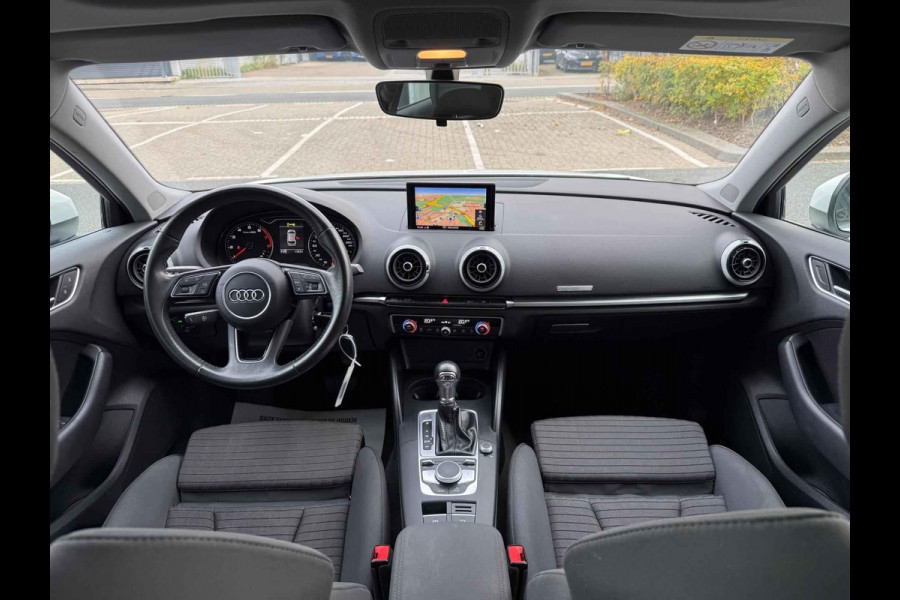 Audi A3 Sportback 1.5 TFSI Sport 150PK PDC/LMV-18/NAVI/PANO
