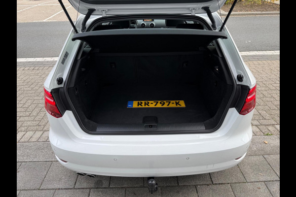 Audi A3 Sportback 1.5 TFSI Sport 150PK PDC/LMV-18/NAVI/PANO
