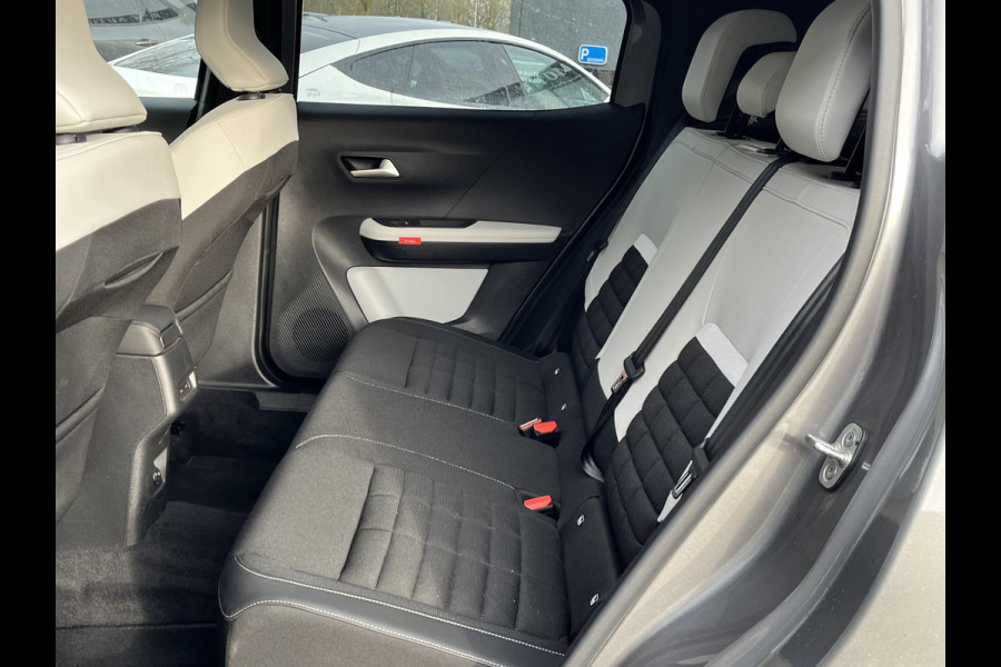 Citroën C3 Aircross 1.2 Hybrid 145 MAX e-DCS STOEL + STUURWIELVERWARMING | WINTERPAKKET | CAMERA | HEAD-UP DISPLAY| FABRIEKSGARANTIE | ALL IN PRIJS RIJKLAAR |