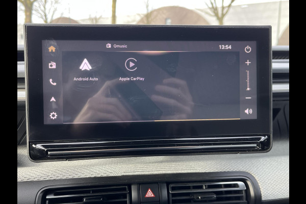 Citroën C3 Aircross 1.2 Hybrid 145 MAX e-DCS STOEL + STUURWIELVERWARMING | WINTERPAKKET | CAMERA | HEAD-UP DISPLAY| FABRIEKSGARANTIE | ALL IN PRIJS RIJKLAAR |