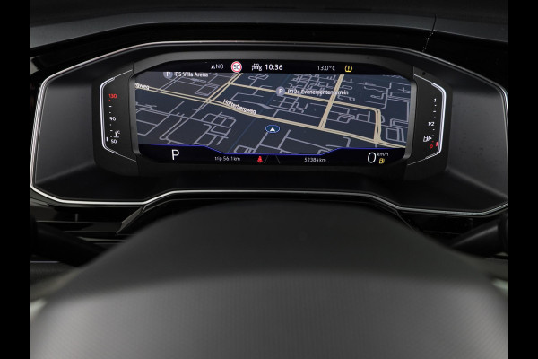 Volkswagen Polo 1.0 TSI R-Line Business 110 pk Automaat (DSG) | Navigatie | Parkeersensoren | Achteruitrijcamera | Stoelverwarming | R-Line |