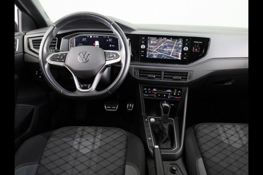 Volkswagen Polo 1.0 TSI R-Line Business 110 pk Automaat (DSG) | Navigatie | Parkeersensoren | Achteruitrijcamera | Stoelverwarming | R-Line |