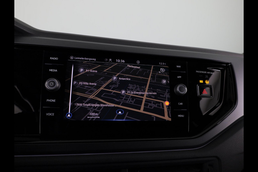 Volkswagen Polo 1.0 TSI R-Line Business 110 pk Automaat (DSG) | Navigatie | Parkeersensoren | Achteruitrijcamera | Stoelverwarming | R-Line |