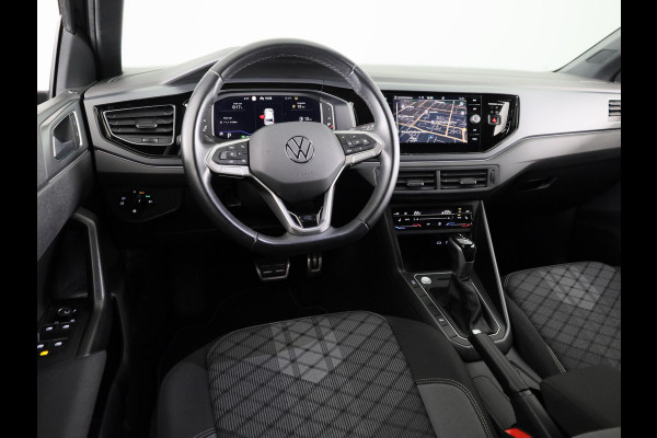 Volkswagen Polo 1.0 TSI R-Line Business 110 pk Automaat (DSG) | Navigatie | Parkeersensoren | Achteruitrijcamera | Stoelverwarming | R-Line |