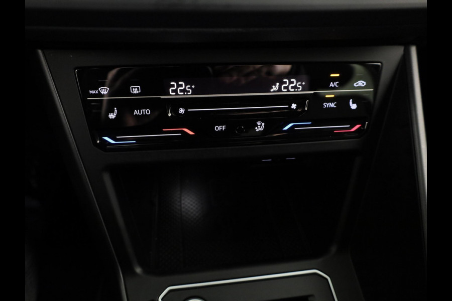 Volkswagen Polo 1.0 TSI R-Line Business 110 pk Automaat (DSG) | Navigatie | Parkeersensoren | Achteruitrijcamera | Stoelverwarming | R-Line |