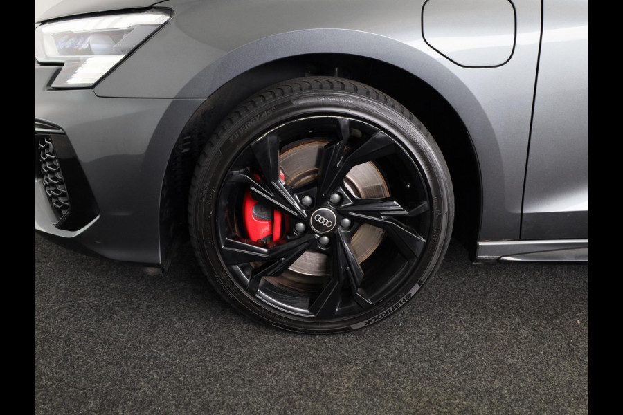 Audi A3 Sportback 45 TFSI e S edition Competition 245pk | Panoramadak | Electrisch verstelbare voorstoelen | Full Led koplampen | Adaptieeve cruise controle