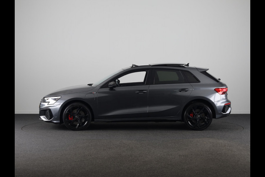 Audi A3 Sportback 45 TFSI e S edition Competition 245pk | Panoramadak | Electrisch verstelbare voorstoelen | Full Led koplampen | Adaptieeve cruise controle