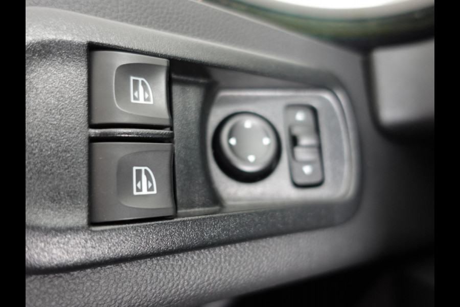 Renault Master T35 2.3 dCi 145PK Energy Bakwagen Meubelbak Laadklep Airco Cruise Control