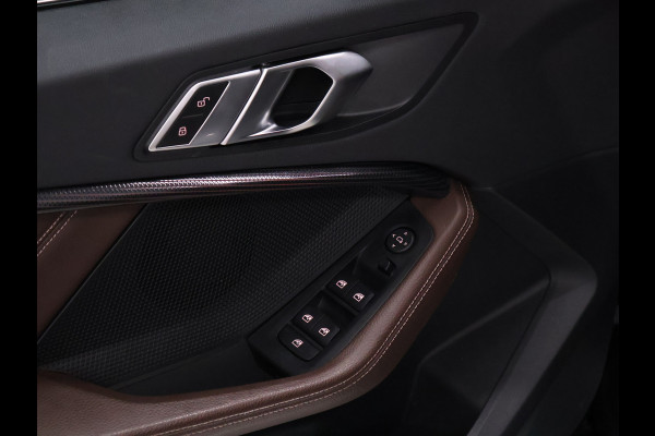 BMW 1-serie 118i M-Sport [M STUUR, APPLE CARPLAY, ANDROID, LEDVERLICHTING, STOELVERWARMING, PDC V+A, VOL LEDER, CRUISE, CLIMATE, NIEUWSTAAT]