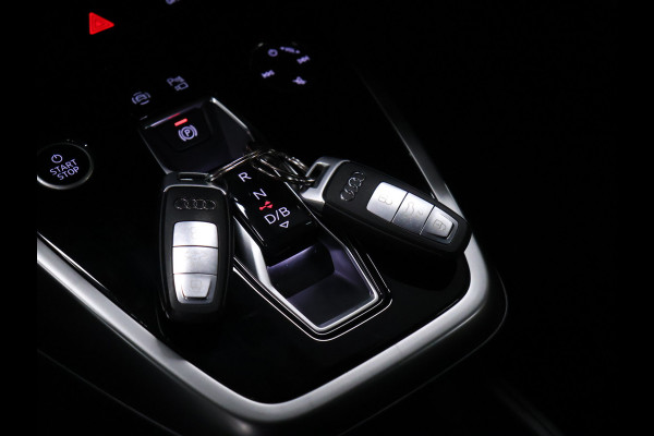 Audi Q4 e-tron 40 Launch edition Advanced Plus 77 kWh [APPLE CARPLAY, ANDROID, DIGITAL DASH, STOELVERWARMING, ADAPTIVE CRUISE, CAMERA, PDC V+A, ELEK. ACHTERKLEP, CLIMATE, NIEUWSTAAT]