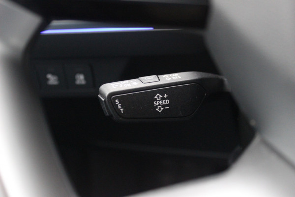 Audi Q4 Sportback e-tron 40 Advanced edition 77 kWh / Warmtepomp / CarPlay / Matrix LED / Sportstoelen / 19'' / Virtual Cockpit / Parkeerhulp V+A / Intr.voorverwarming / Stoelverwarming / DAB / Cruise Control
