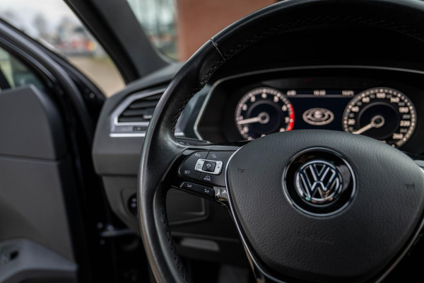 Volkswagen Tiguan 1.4 TSI 4Motion R-Line Camera Trekhaak Orig NL