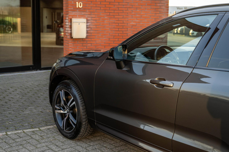 Volvo XC60 2.0 B5 R-Design Memory Camera Trekhaak Orig NL