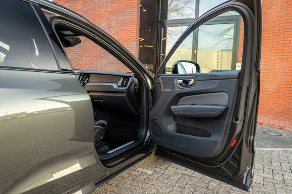 Volvo XC60 2.0 B5 R-Design Memory Camera Trekhaak Orig NL